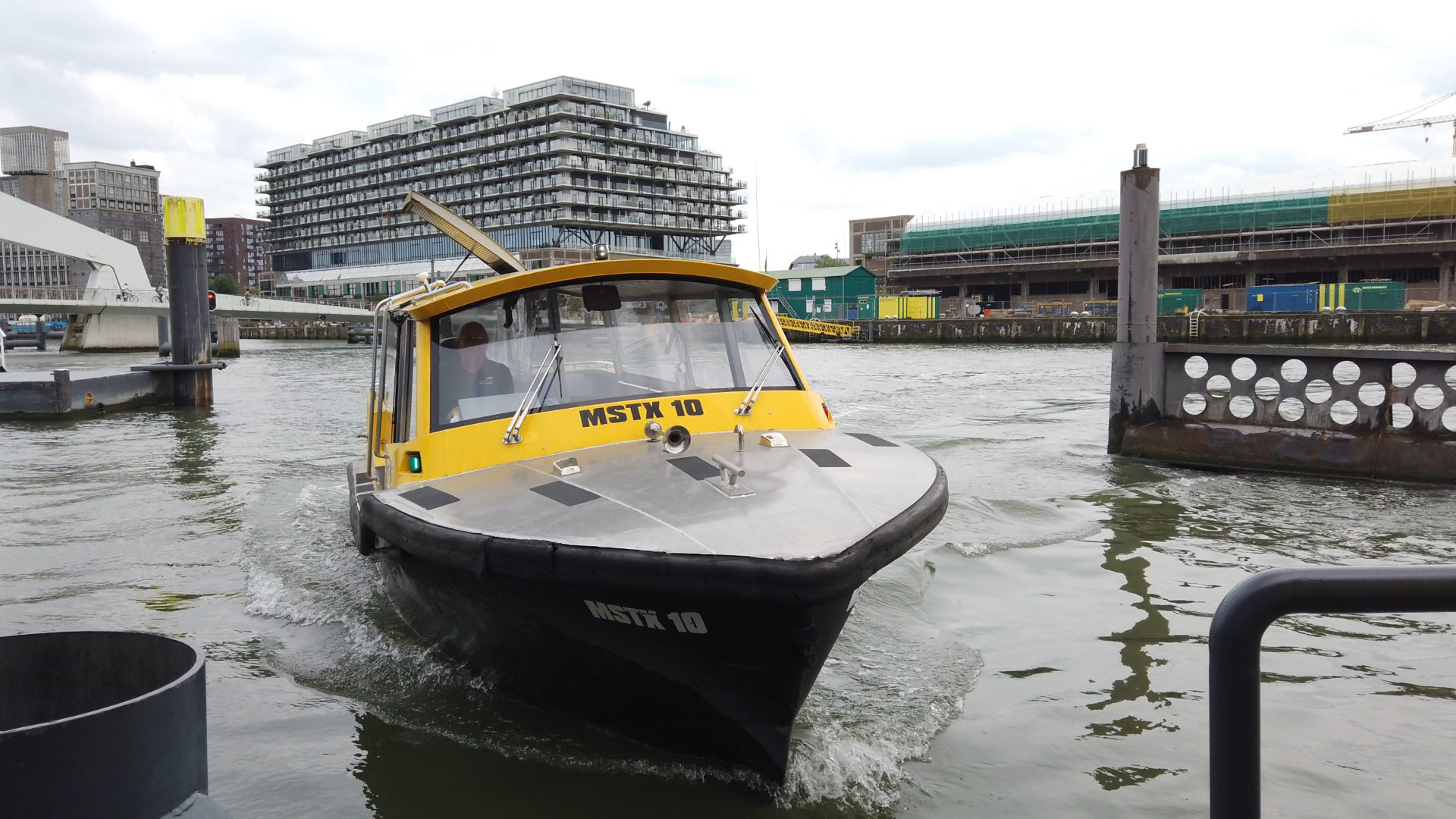 WaterTaxi-Rotterdam-3